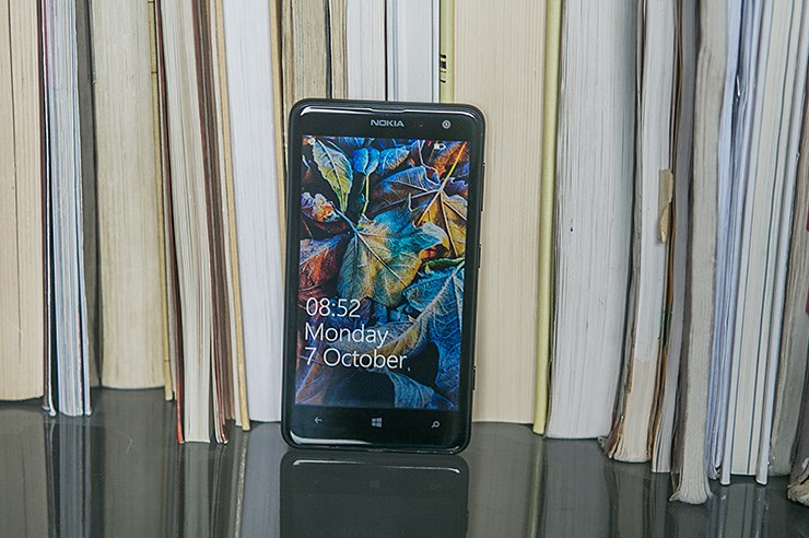 Nokia Lumia 625 (1).jpg